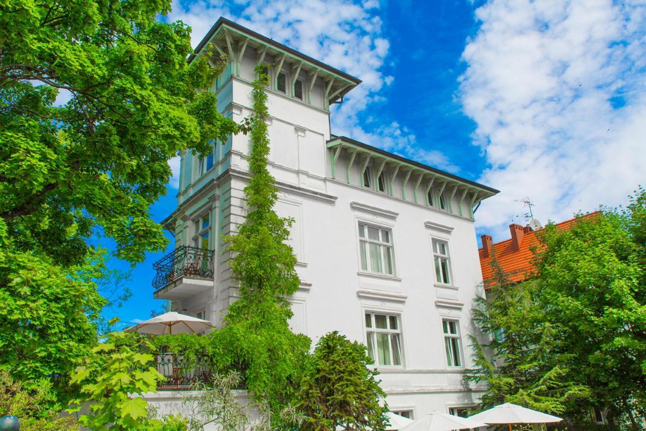 Villa Modiva Miedzyzdroje Exteriör bild